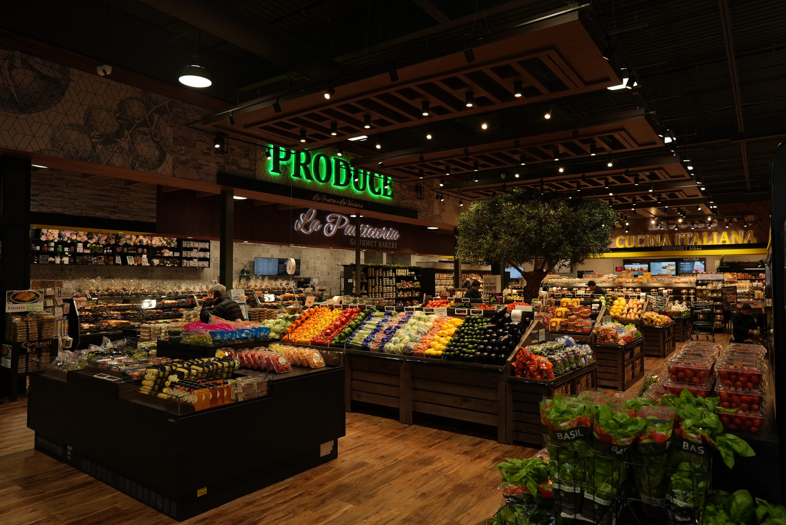 Produce displays at Livoti's Old World Market in Brick